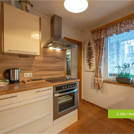Bed & Breakfast Platzhirsch Zur Alten Wagnerei Gaestehaus