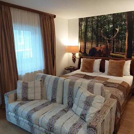 Platzhirsch Zur Alten Wagnerei Gastehaus Oda ve Kahvaltı