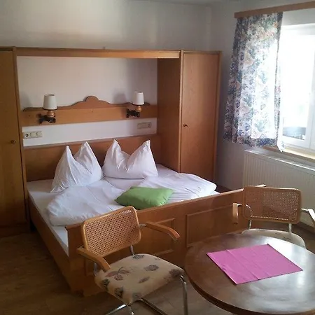 Platzhirsch Zur Alten Wagnerei Gaestehaus Saint Wolfgang