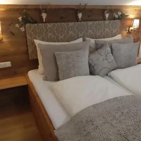 Platzhirsch Zur Alten Wagnerei Gaestehaus Bed & Breakfast Saint Wolfgang
