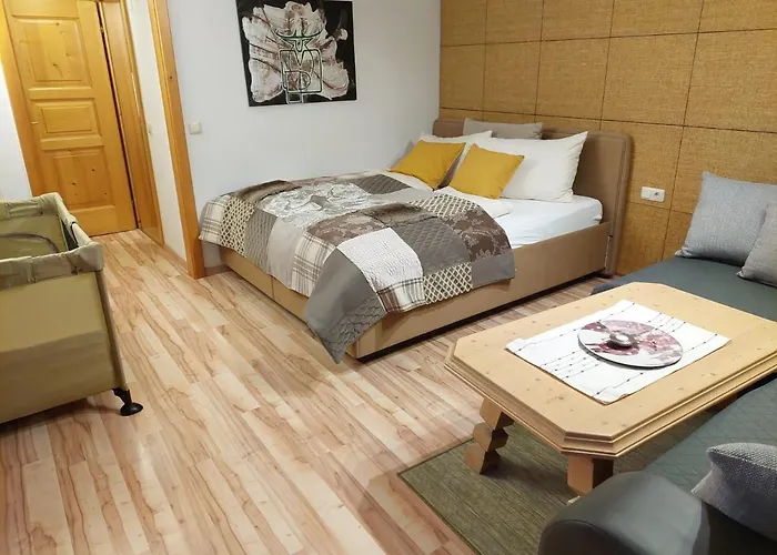 Bed & Breakfast Platzhirsch Zur Alten Wagnerei Gastehaus Saint Wolfgang