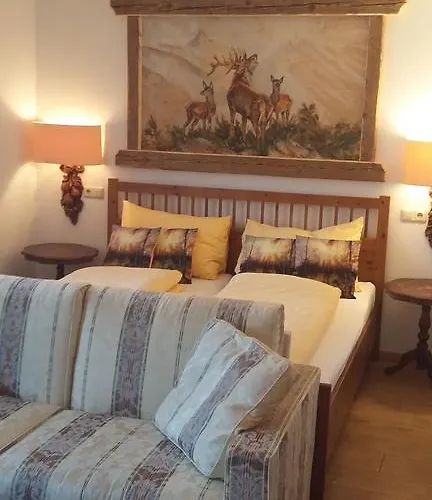 Platzhirsch Zur Alten Wagnerei Gastehaus Bed & Breakfast