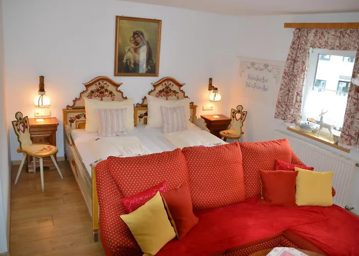 Bed & Breakfast Platzhirsch Zur Alten Wagnerei Gastehaus Saint Wolfgang