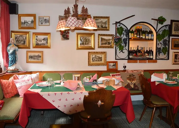 Platzhirsch Zur Alten Wagnerei Gastehaus