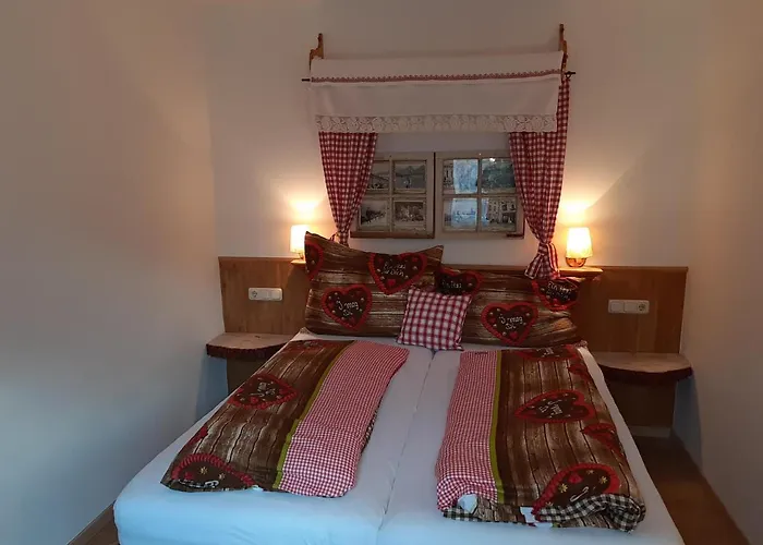 Bed & Breakfast Platzhirsch Zur Alten Wagnerei Gastehaus Saint Wolfgang