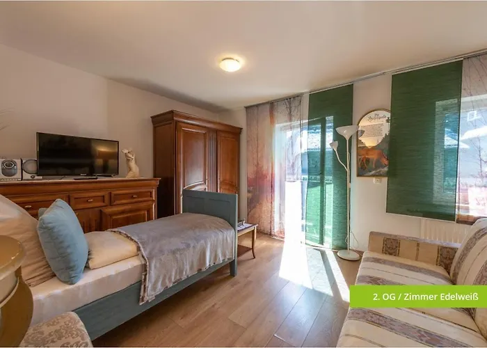 Bed & Breakfast Platzhirsch Zur Alten Wagnerei Gastehaus Saint Wolfgang