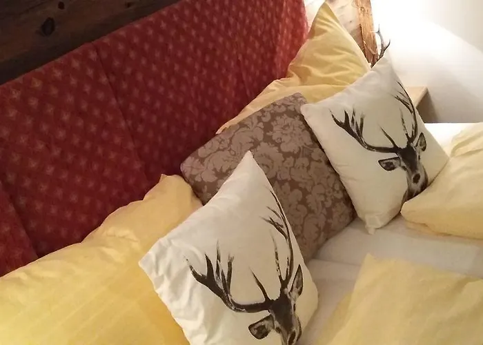 Platzhirsch Zur Alten Wagnerei Gastehaus Bed & Breakfast